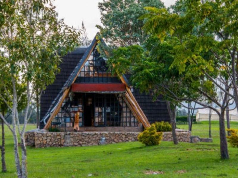 Samawati Lakeside Cottages Nyahururu Buitenkant foto